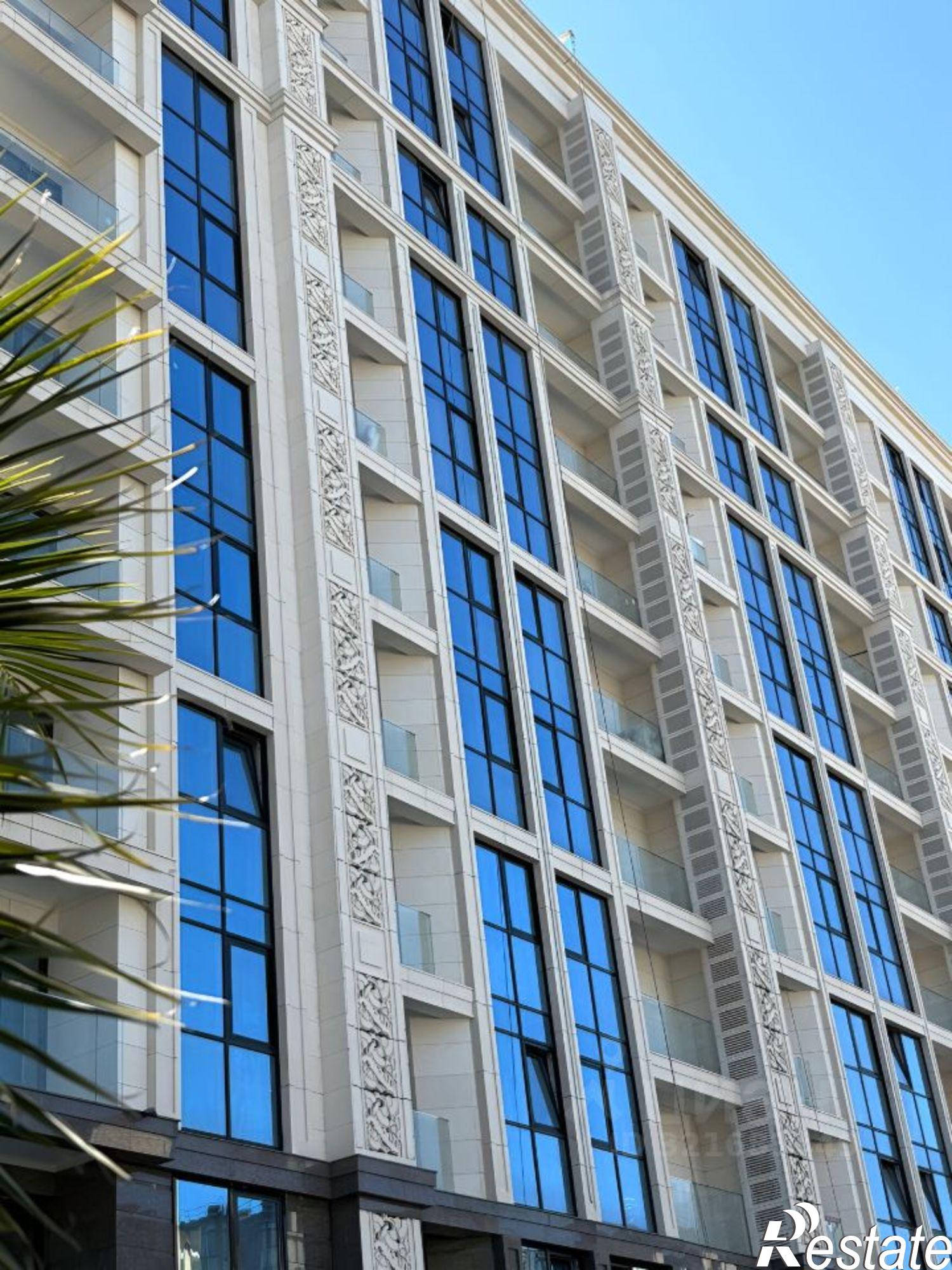 Купить квартиру за 14 000 000 рублей на Полтавская улица, 21А к1