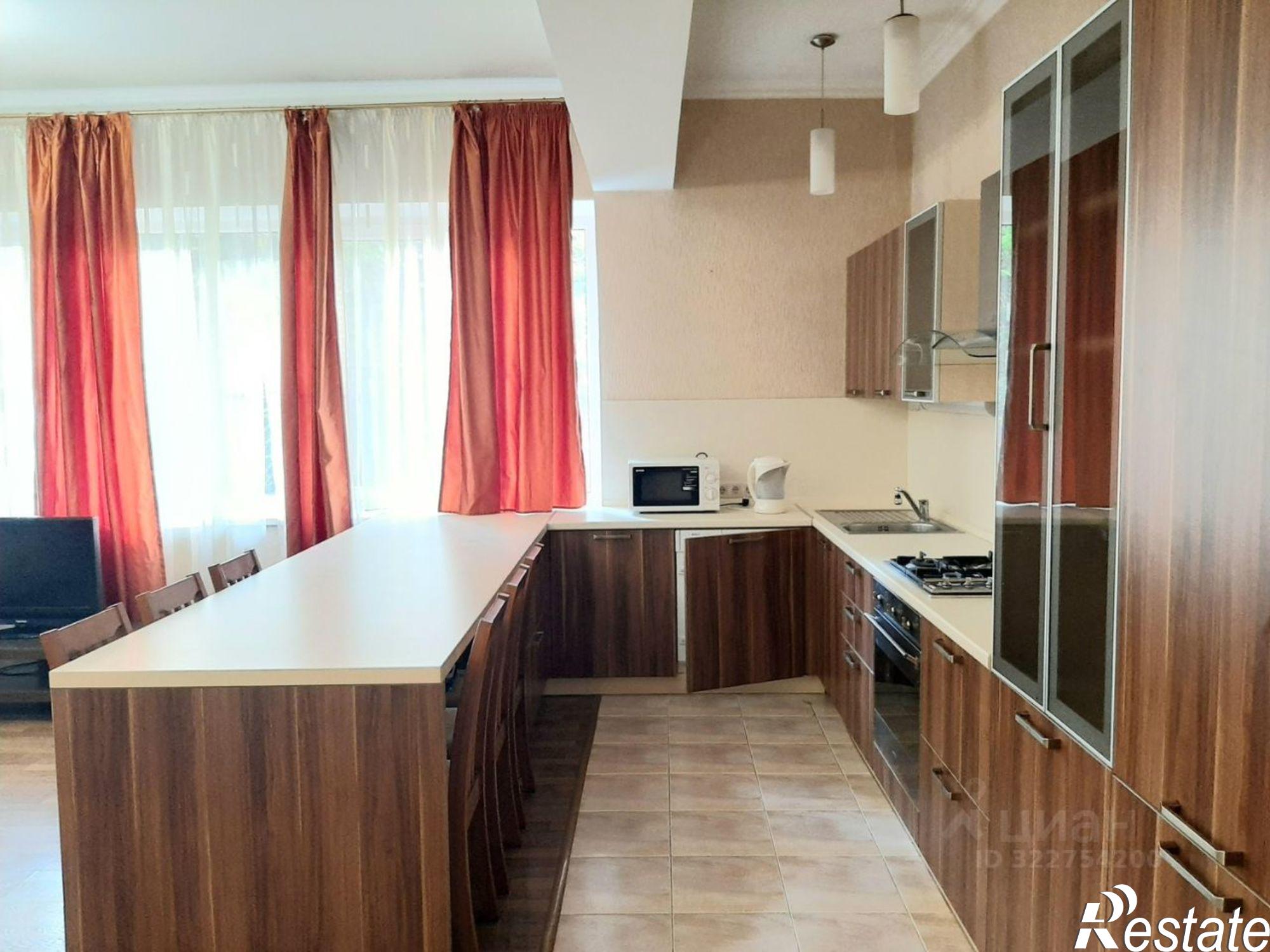 Купить квартиру за 14 000 000 рублей на ул Бытха, 2/5