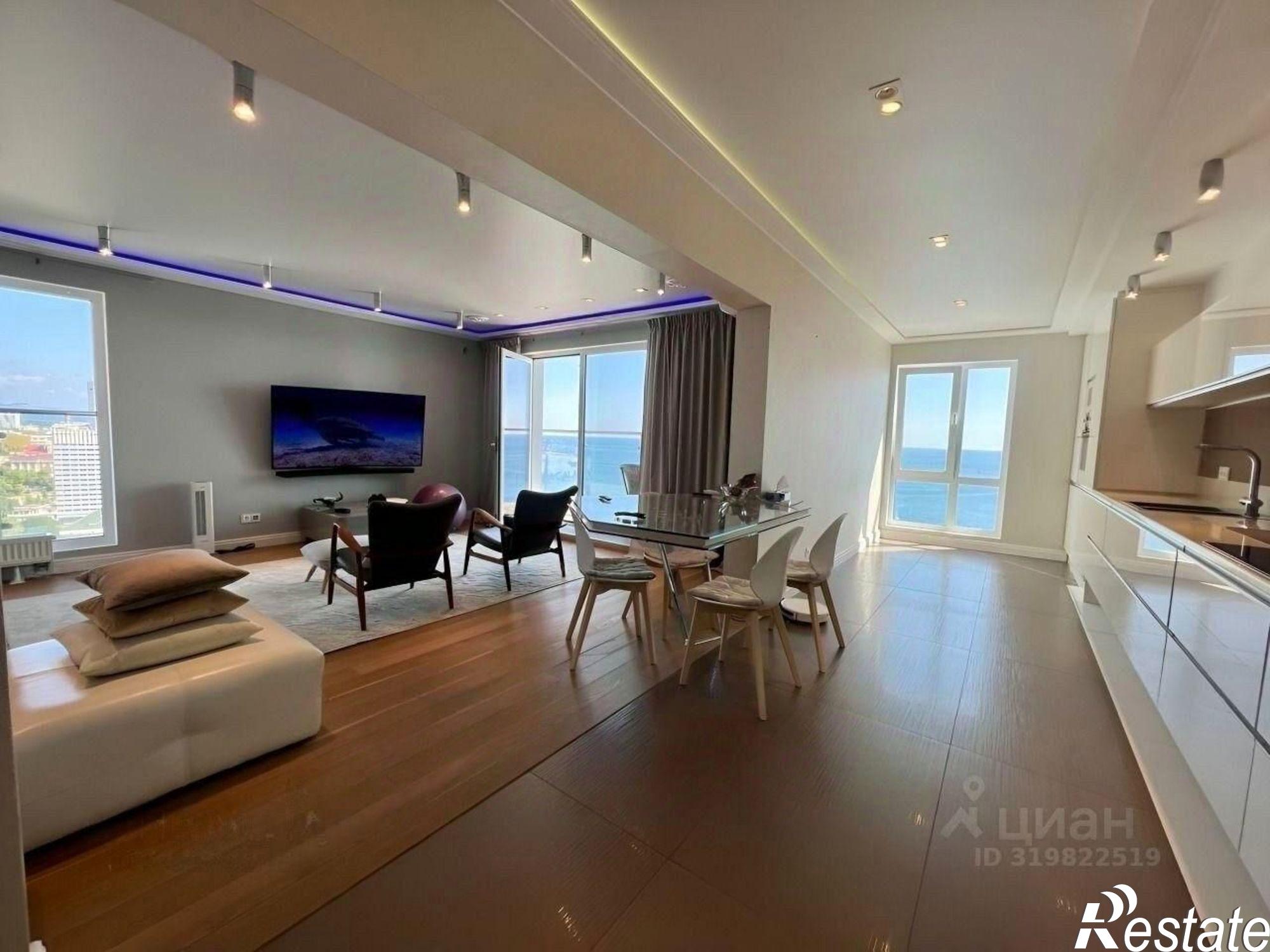 Купить квартиру за 19 000 000 рублей на ул Гагринская, 3/5