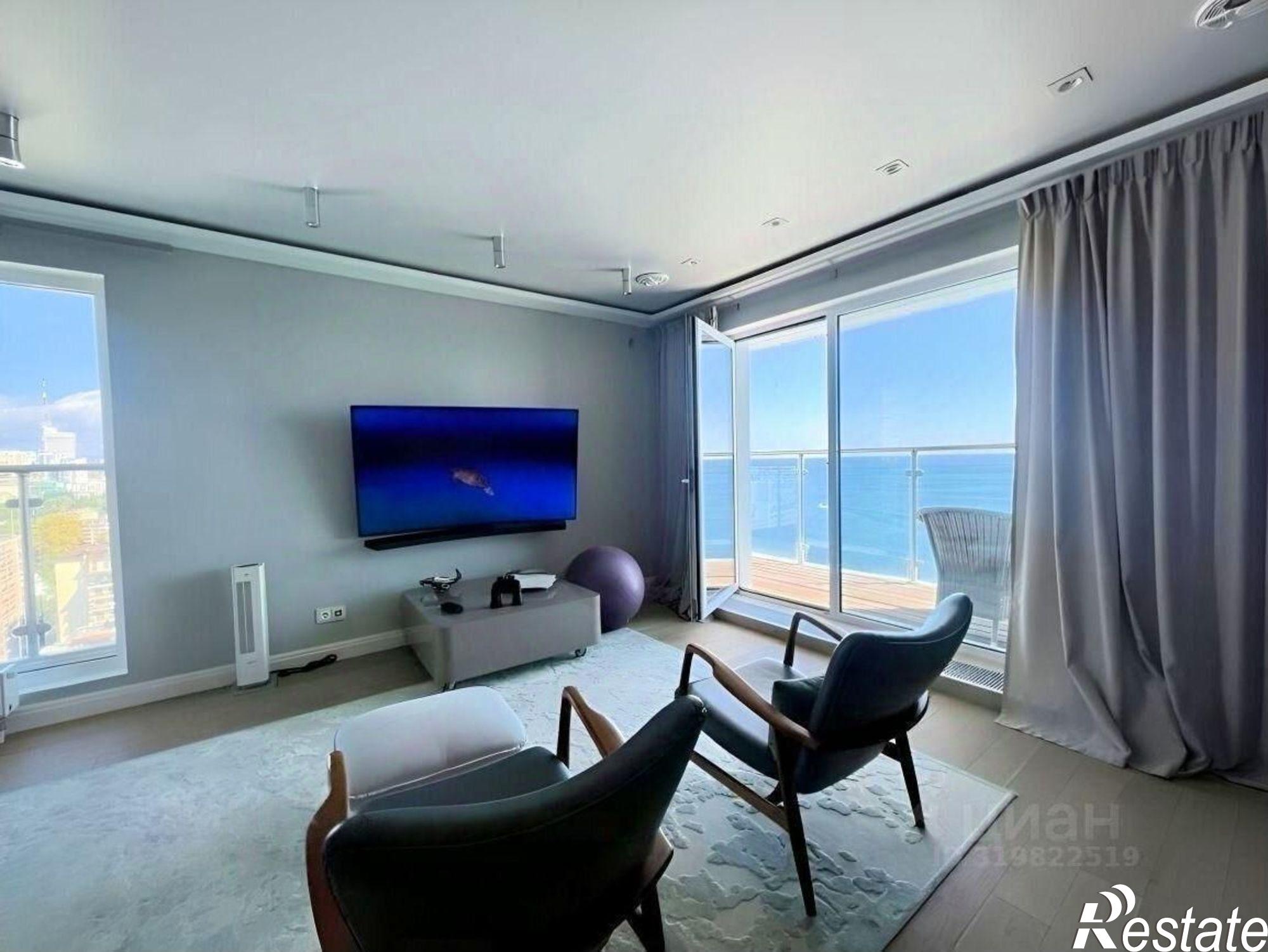 Купить квартиру за 19 000 000 рублей на ул Гагринская, 3/5