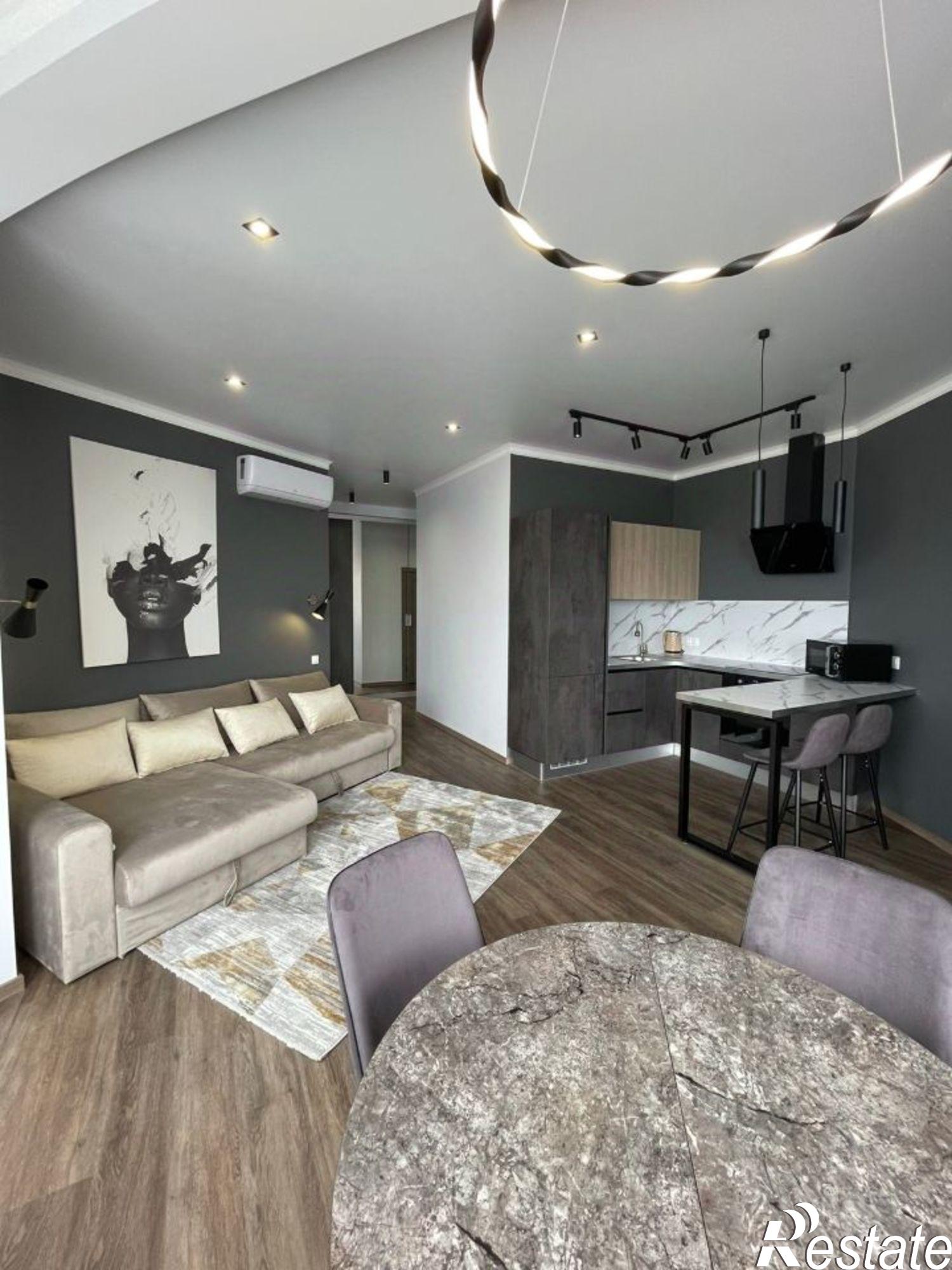 Сдать квартиру за 120 000 рублей на улица Ленина, 219К