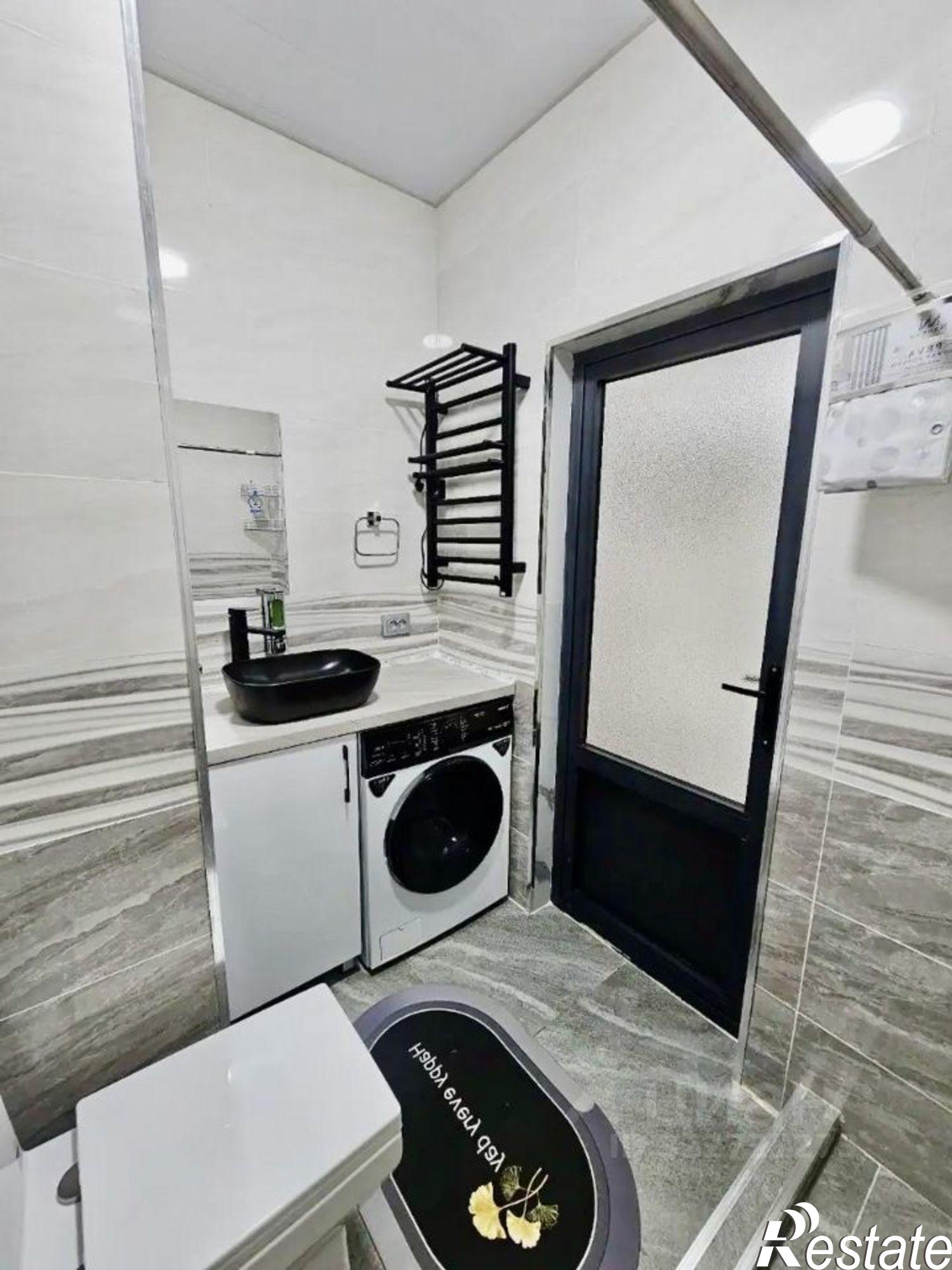 Купить квартиру за 9 600 000 рублей на Нижнеимеретинская улица, 155 A