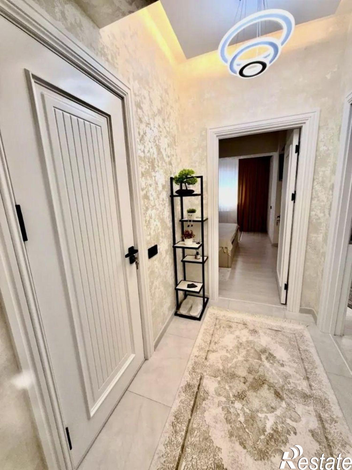 Купить квартиру за 9 600 000 рублей на Нижнеимеретинская улица, 155 A