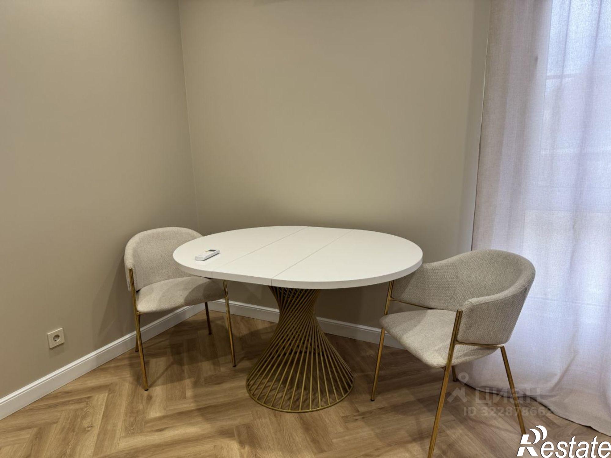 Купить квартиру за 8 000 000 рублей на Пластунская улица, 188