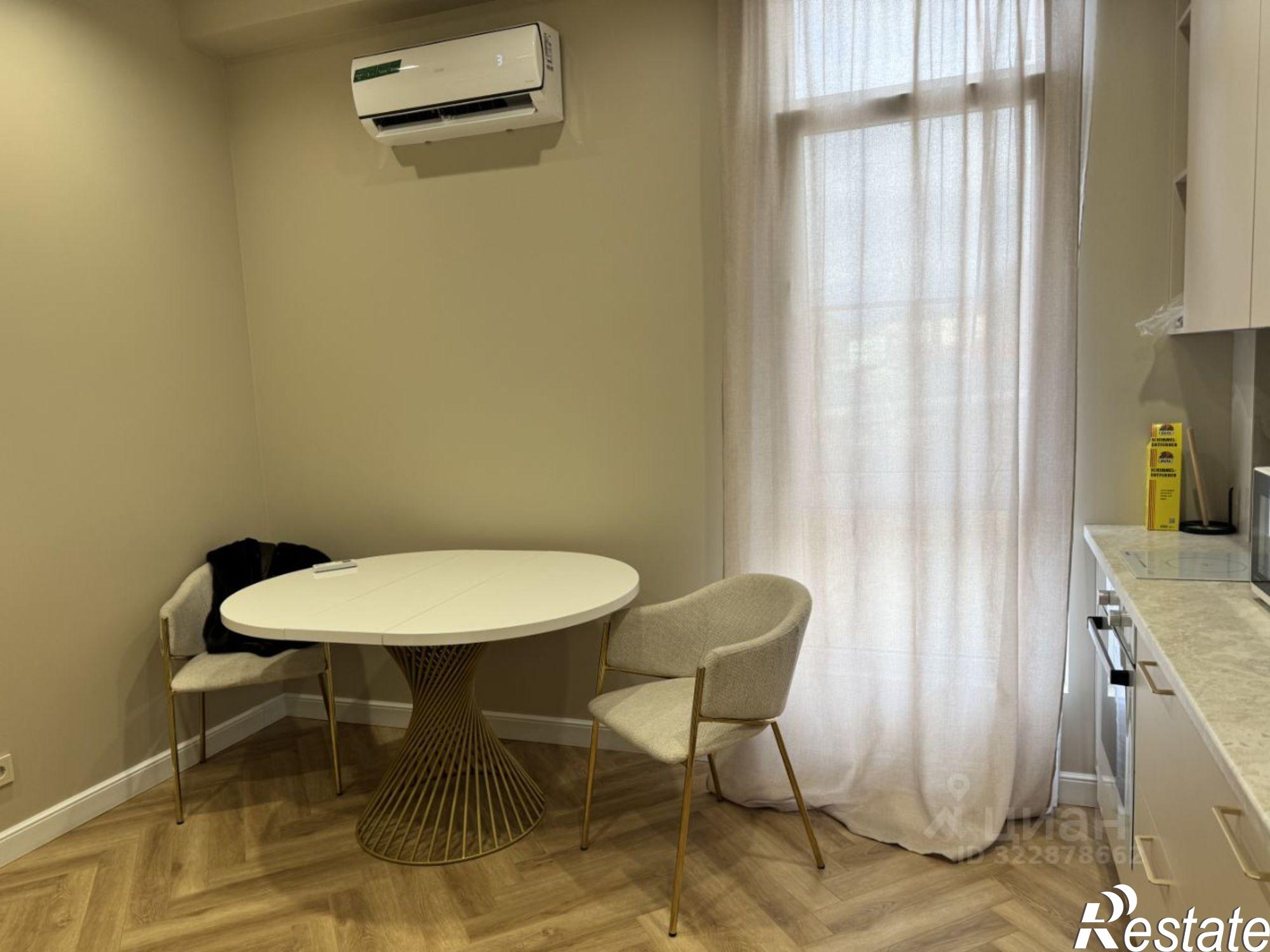 Купить квартиру за 8 000 000 рублей на Пластунская улица, 188