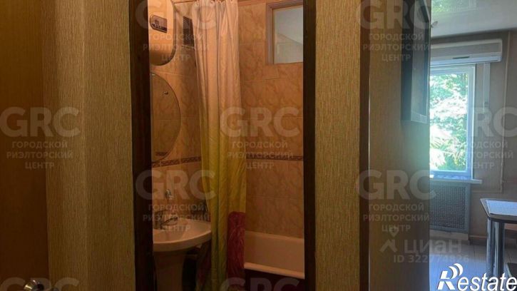 1-комн квартира ул Конституции СССР, 10,  д. 10