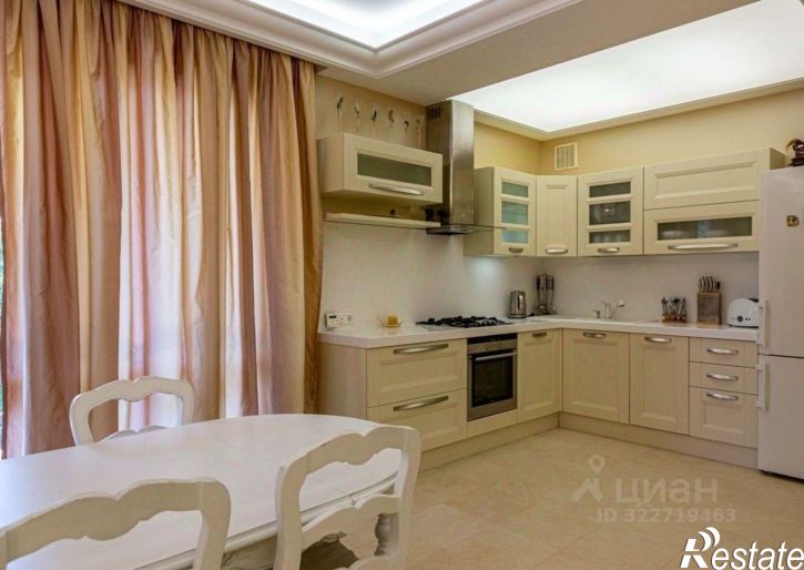 3-комн квартира ул Альпийская, 7/3,  д. 7/3