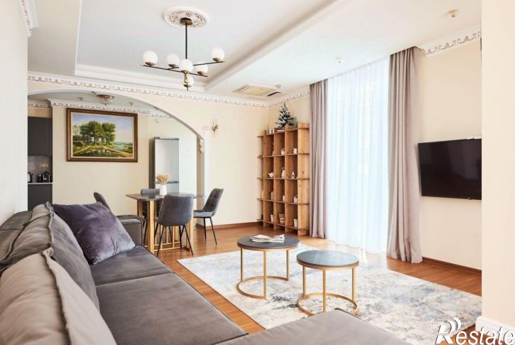 3-комн квартира ул Орджоникидзе, 24,  д. 24