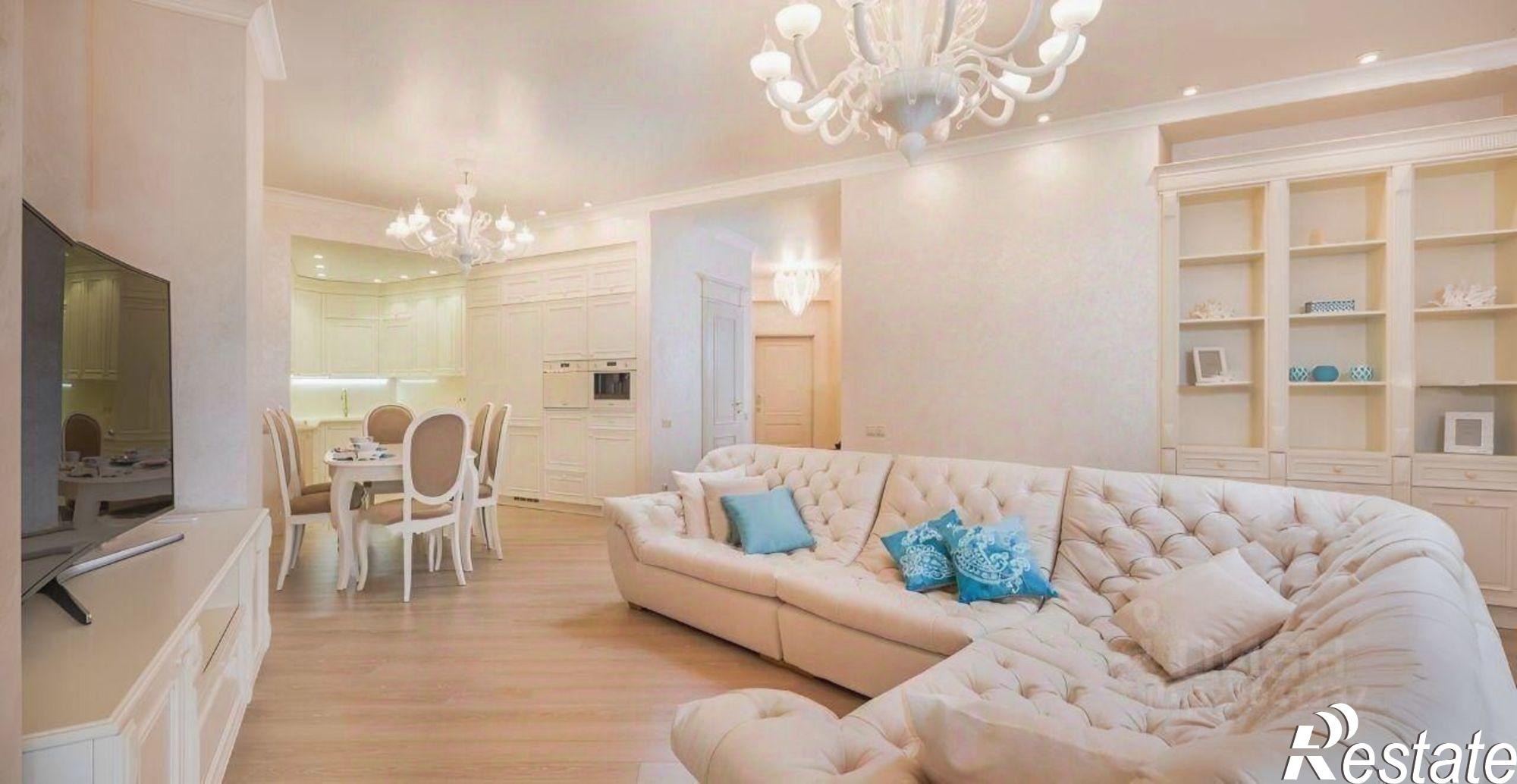 Купить квартиру за 15 000 000 рублей на Морской пер, 1/1