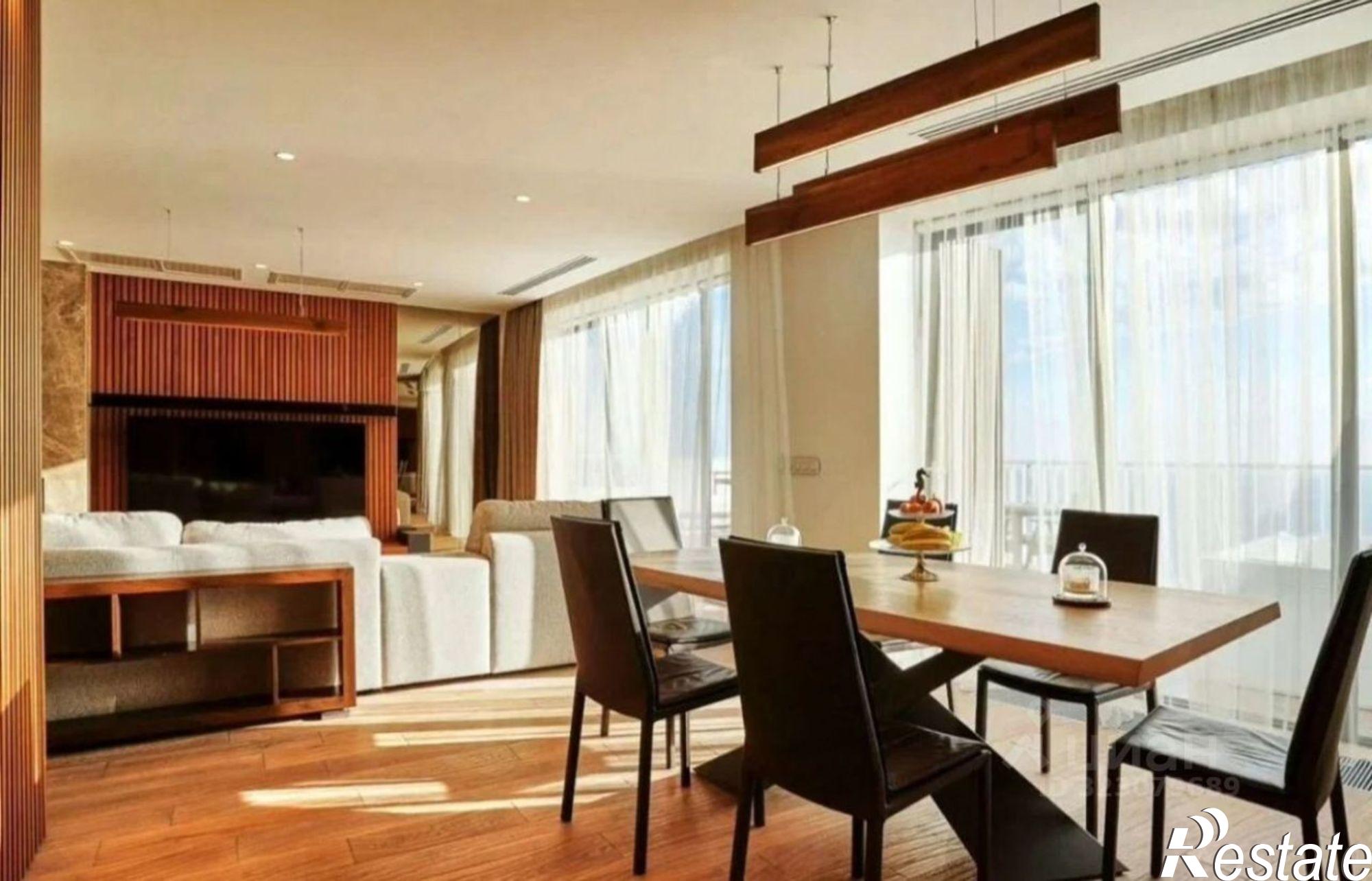 Купить квартиру за 35 000 000 рублей на Курортный пр-кт, 105