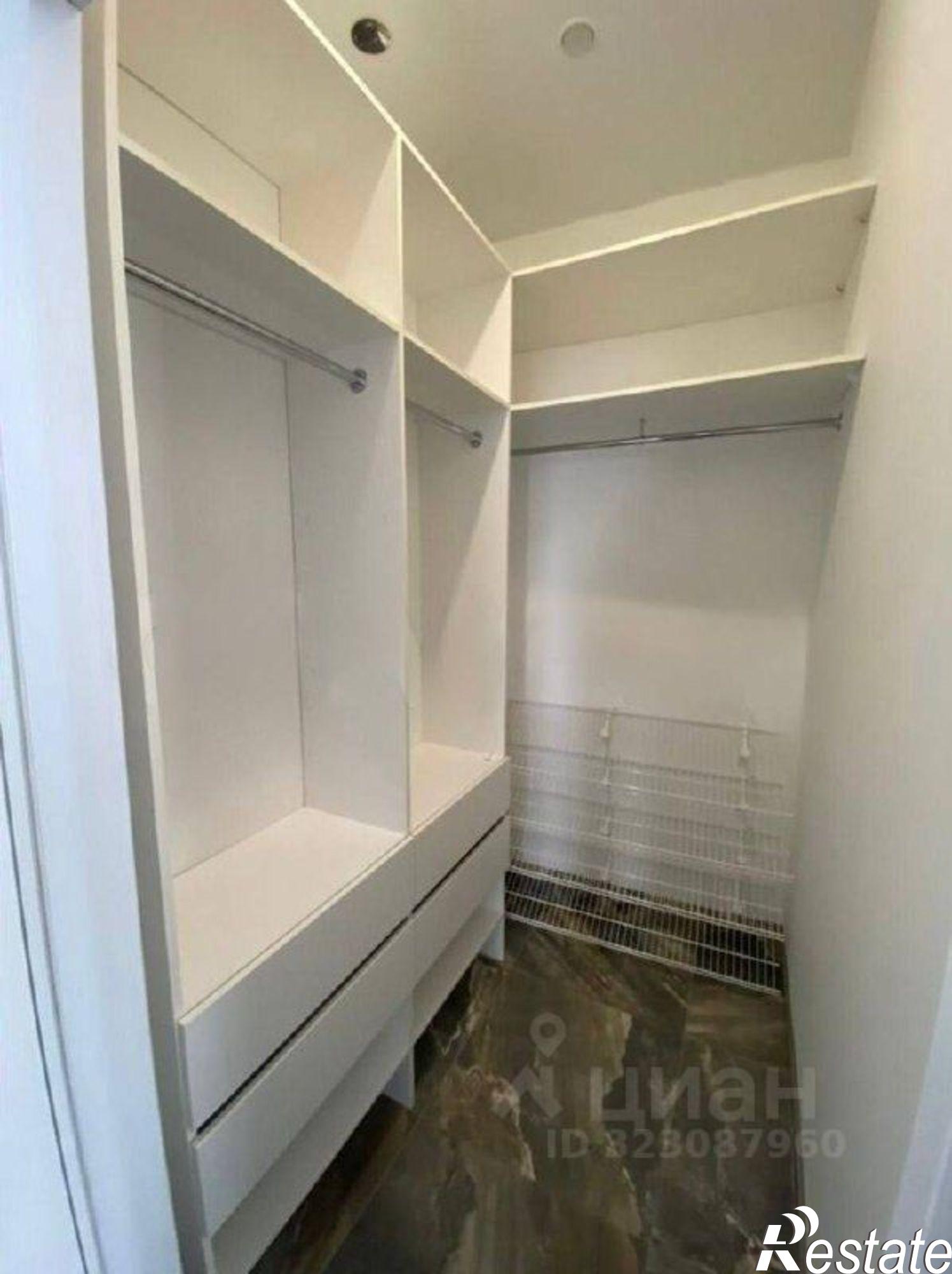 Купить квартиру за 74 000 000 рублей на ул Гагринская, 3/8