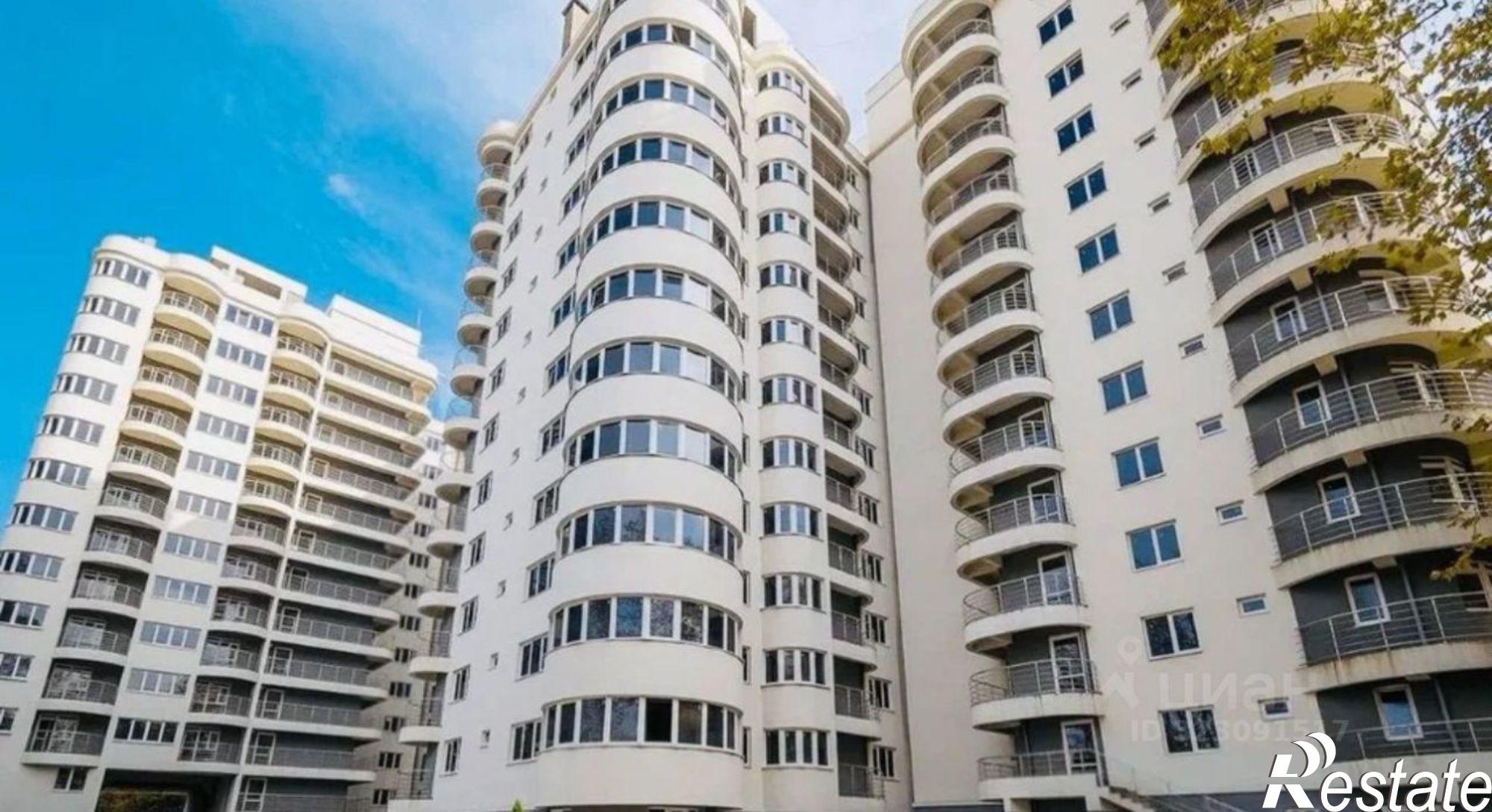 Купить квартиру за 16 000 000 рублей на Туапсинская улица, 19