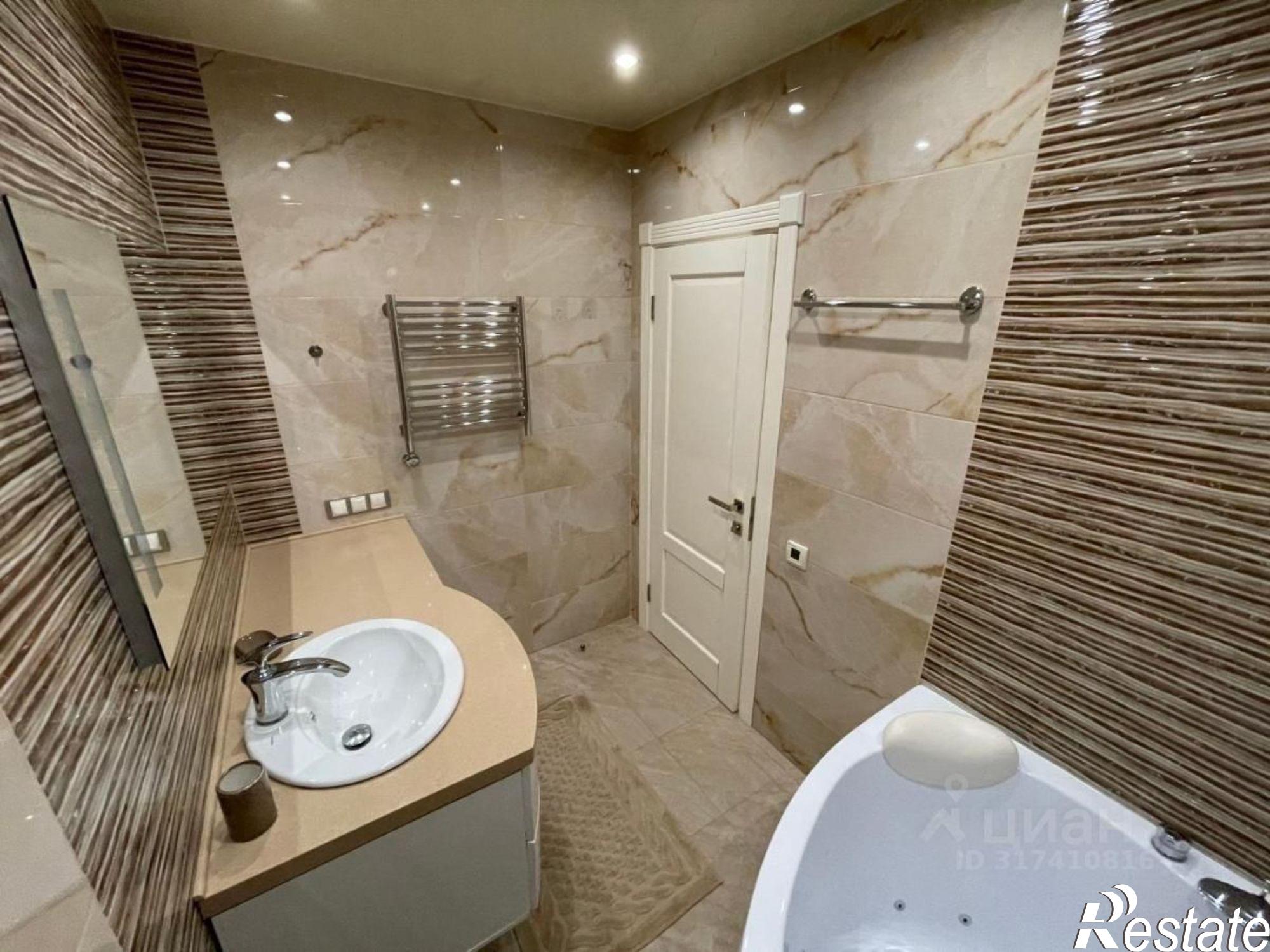 Купить квартиру за 85 000 000 рублей на ул Гагринская, 3/5