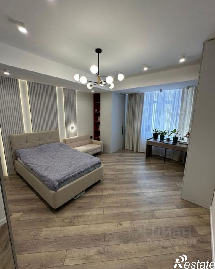 2-комн квартира улица Искры, 66/9 с5,  д. 66/9 с5