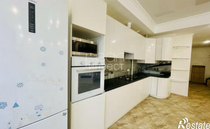 2-комн квартира Изумрудная улица, 42,  д. 42