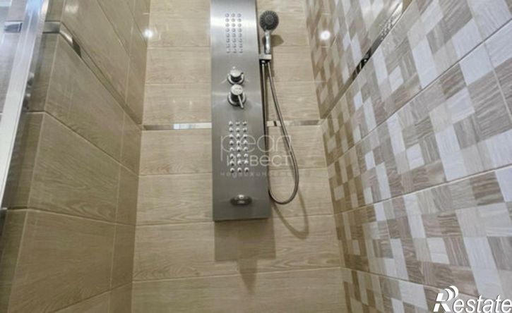 2-комн квартира Изумрудная улица, 42,  д. 42