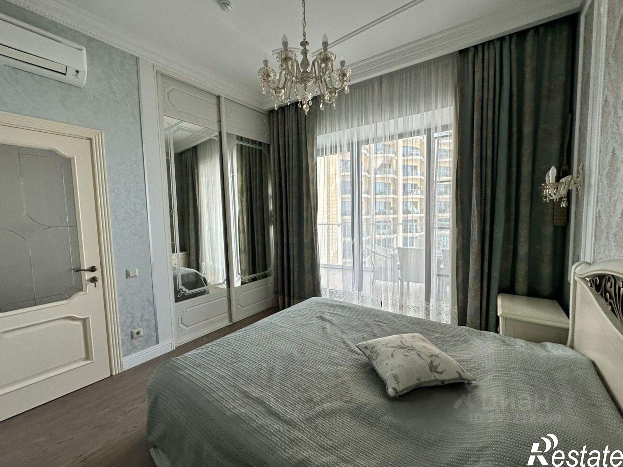 Сдать квартиру за 250 000 рублей на Курортный проспект, 105