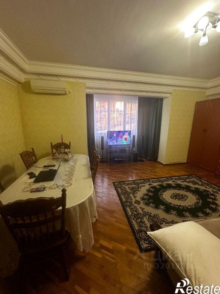 3-комн квартира улица Павлова, 70,  д. 70