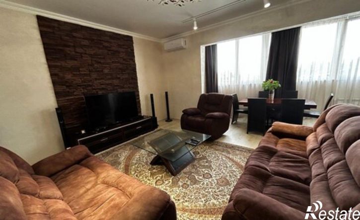 3-комн квартира Клубничная улица, 32,  д. 32