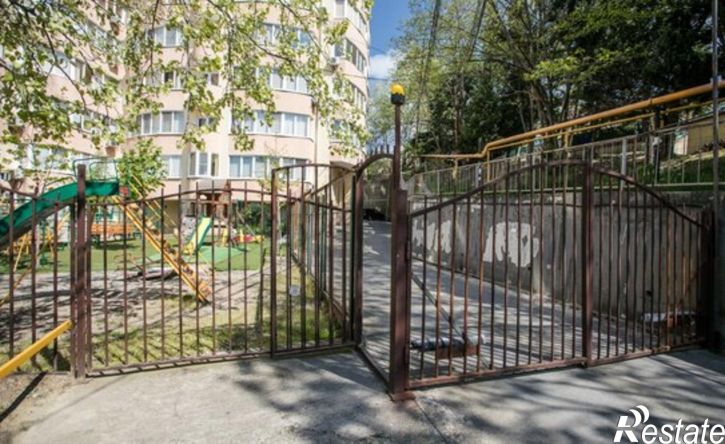 3-комн квартира Клубничная улица, 32,  д. 32