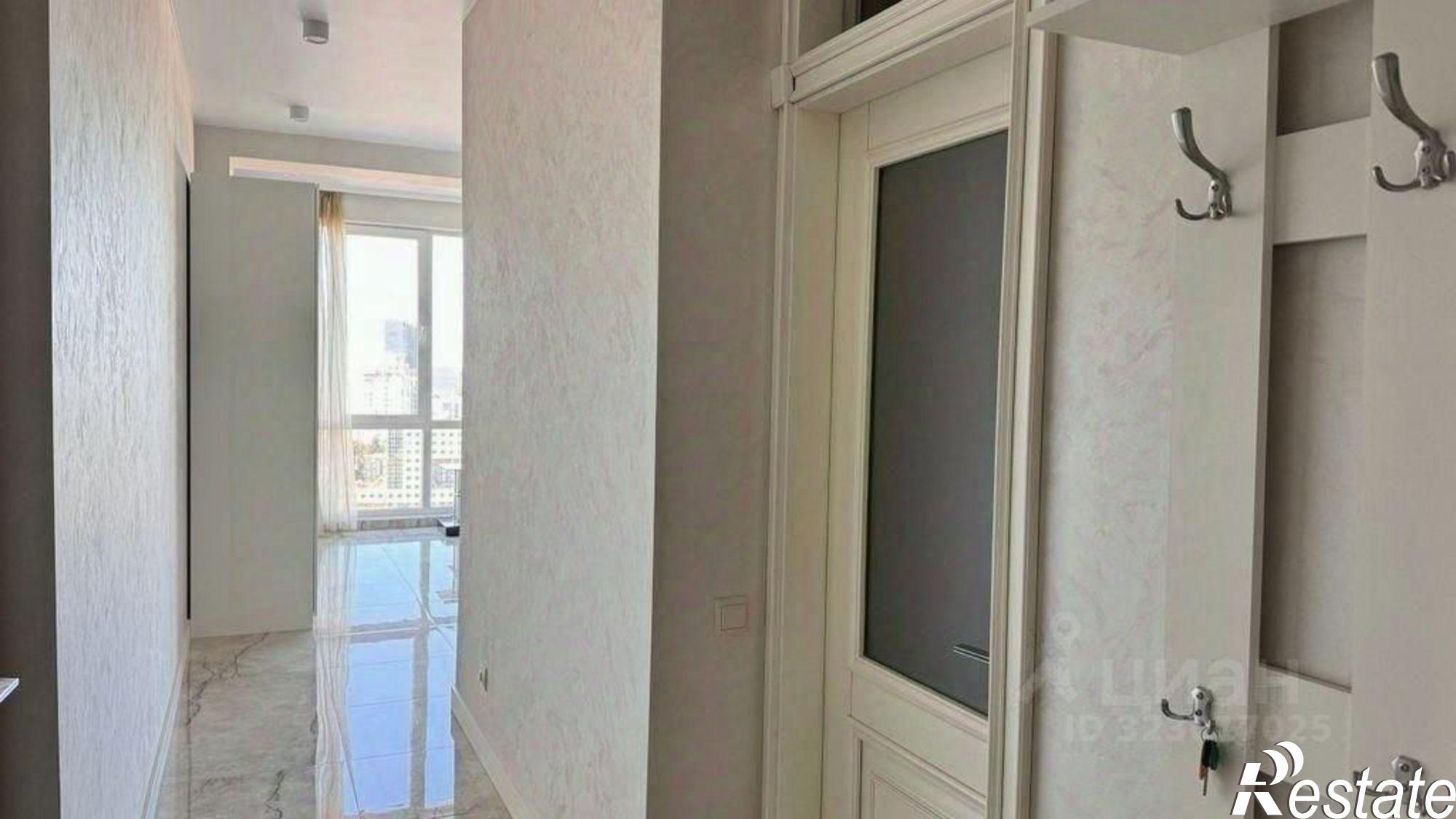 Купить квартиру за 12 500 000 рублей на улица Дмитриевой, 5