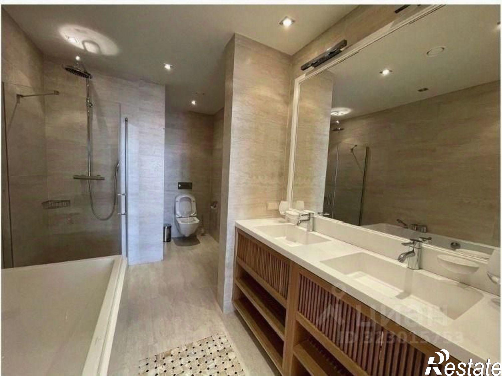 Купить квартиру за 45 000 000 рублей на ул Орджоникидзе, 17