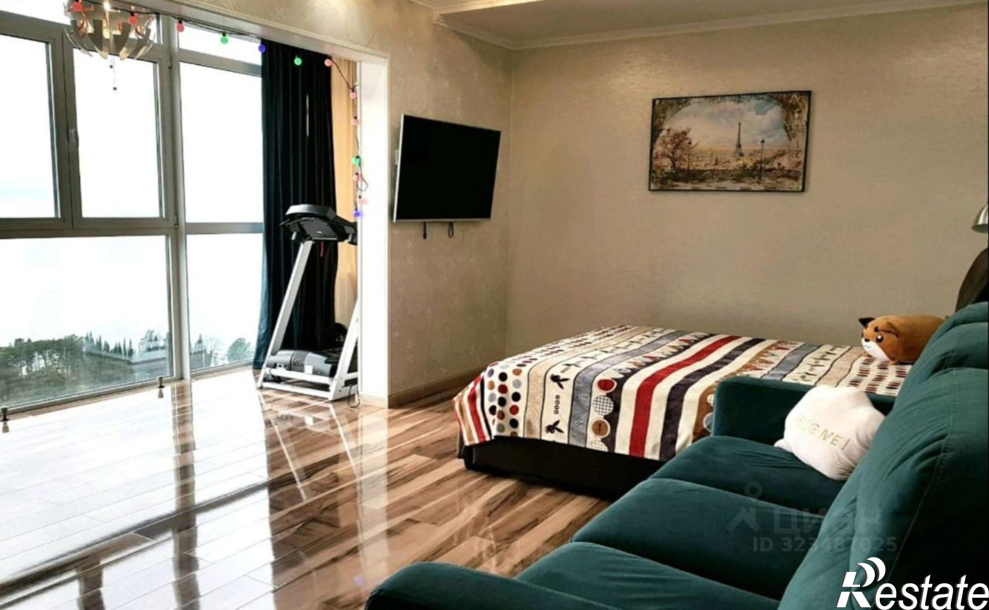 Купить квартиру за 25 000 000 рублей на Виноградная улица, 4