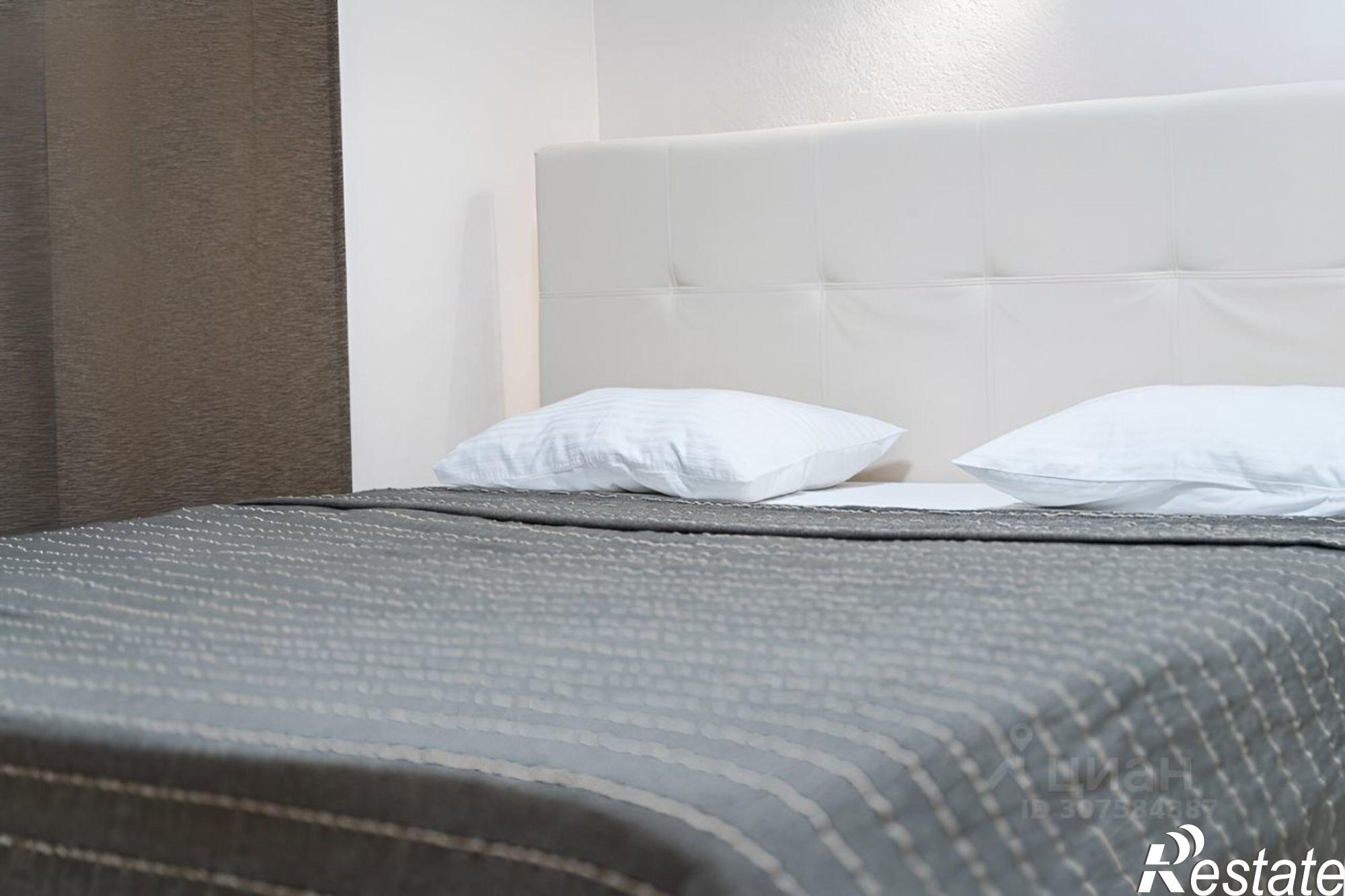 Сдать квартиру за 95 000 рублей на Курортный пр-кт, 59