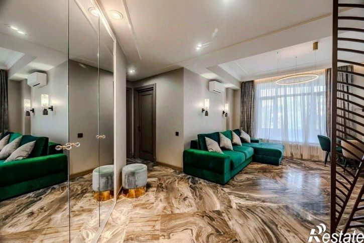 3-комн квартира Депутатская улица, 2,  д. 2