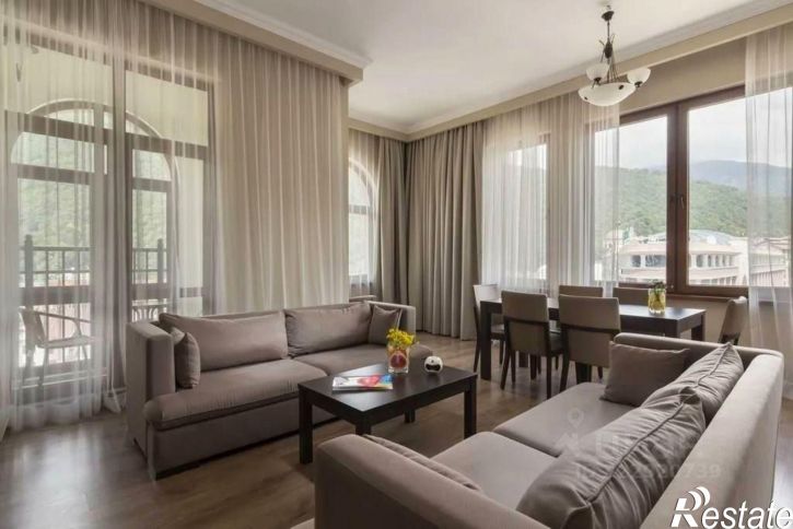 4-комн квартира наб Времена года, 3,  д. 3