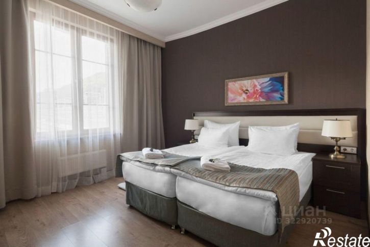 4-комн квартира наб Времена года, 3,  д. 3