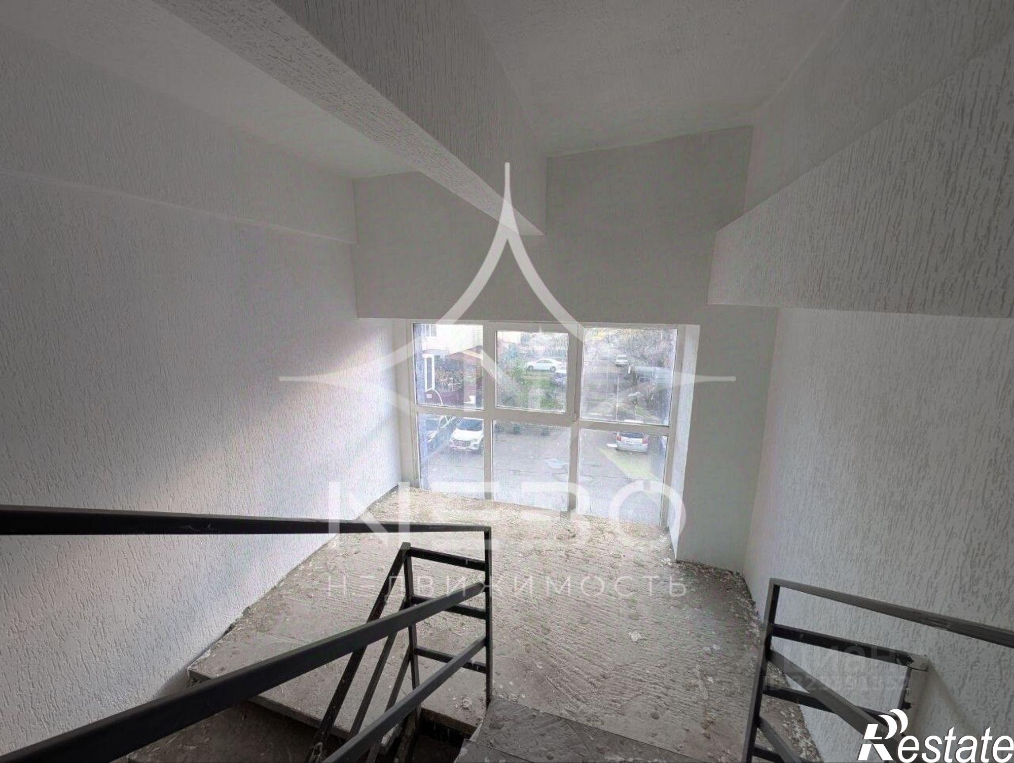 Купить помещение свободного назначения за 30 000 000 рублей на Петрозаводская улица, 8