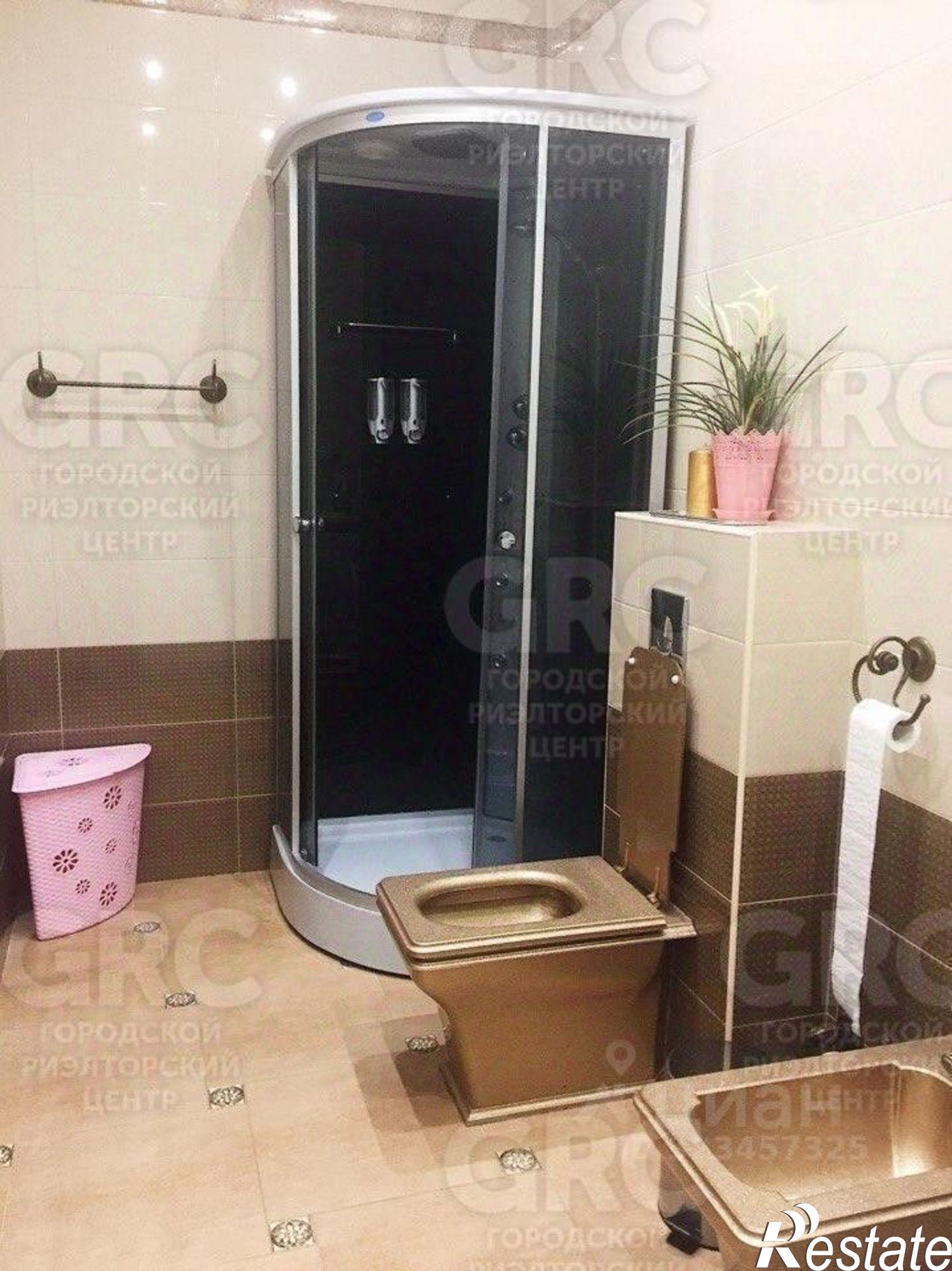 Купить квартиру за 16 000 000 рублей на Медовая улица, 86