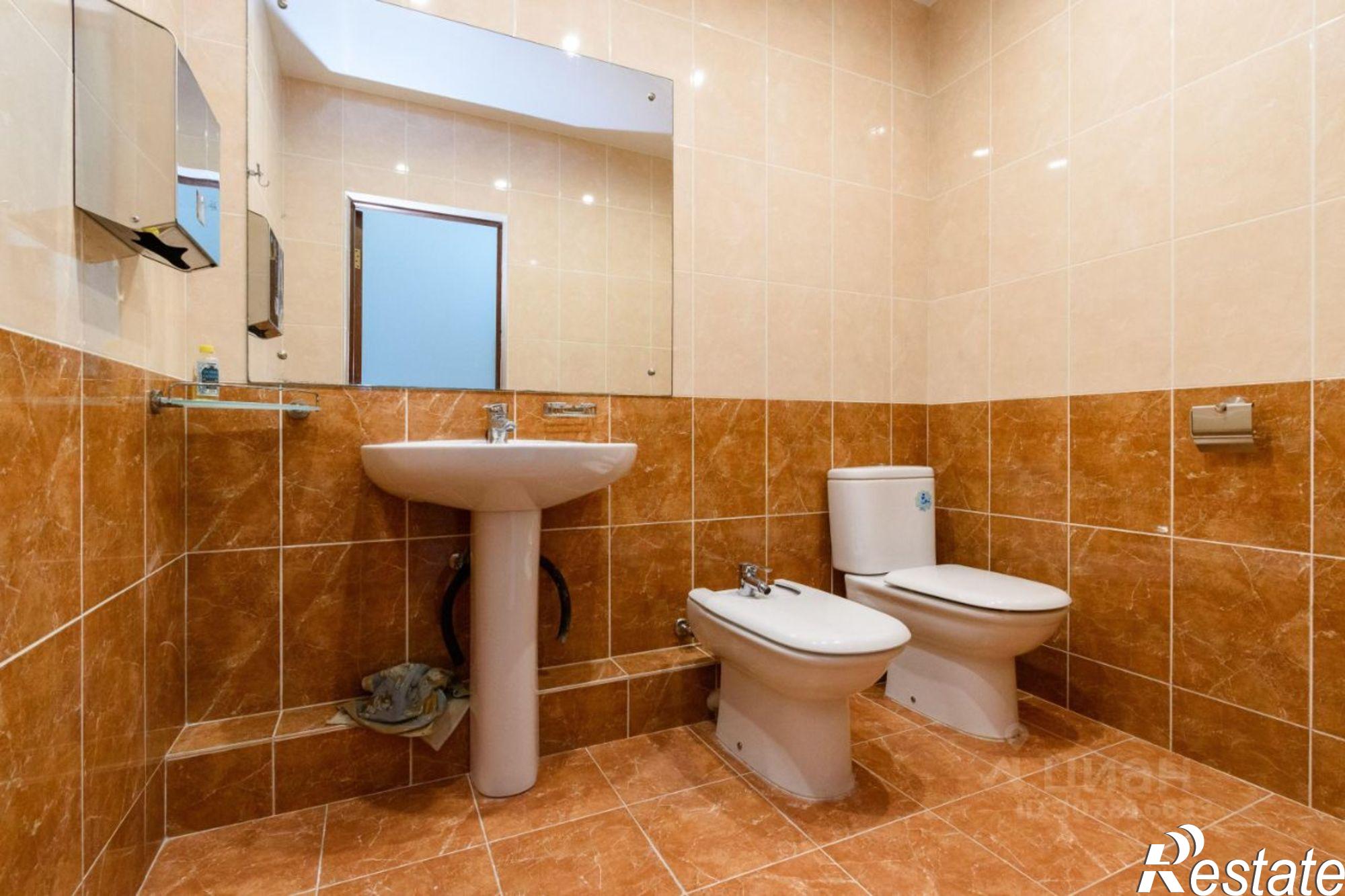 Купить помещение свободного назначения за 45 000 000 рублей на улица Войкова, 35