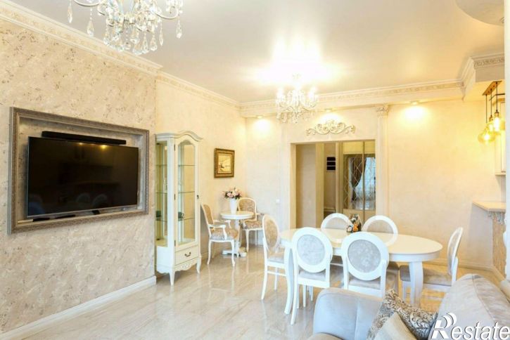 3-комн квартира улица Войкова, 21,  д. 21