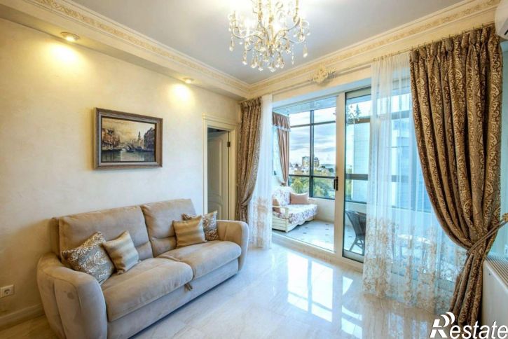 3-комн квартира улица Войкова, 21,  д. 21