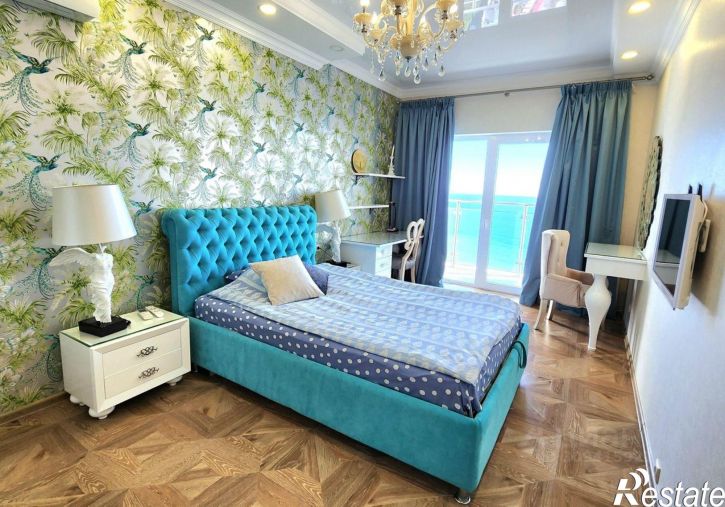 4-комн квартира ул Гагринская, 3/5,  д. 3/5