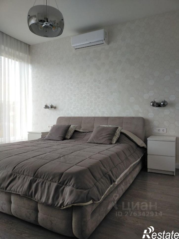 3-комн квартира улица Лысая Гора, 23/1,  д. 23/1