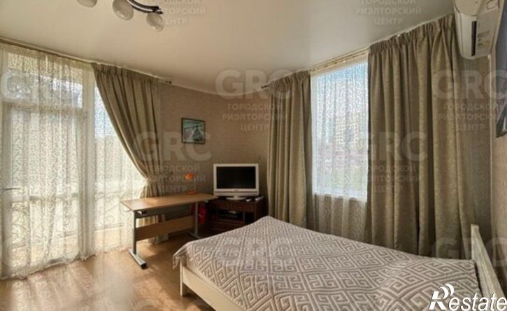 3-комн квартира ул Грибоедова, 10Б,  д. 10Б