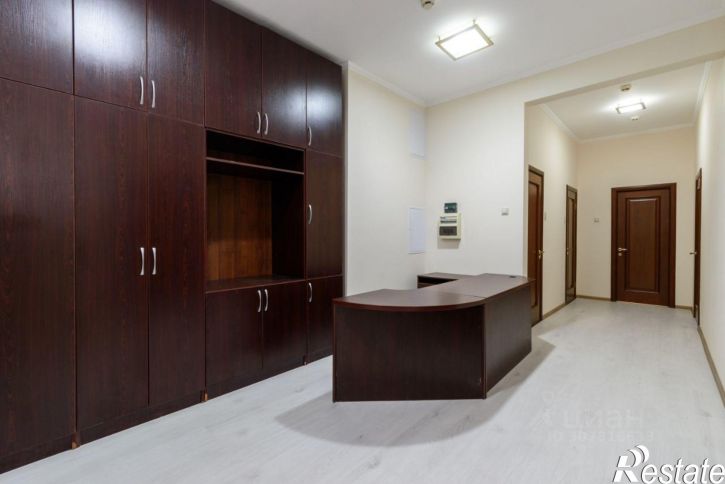 Помещение свободного назначения улица Войкова, 35,  д. 35