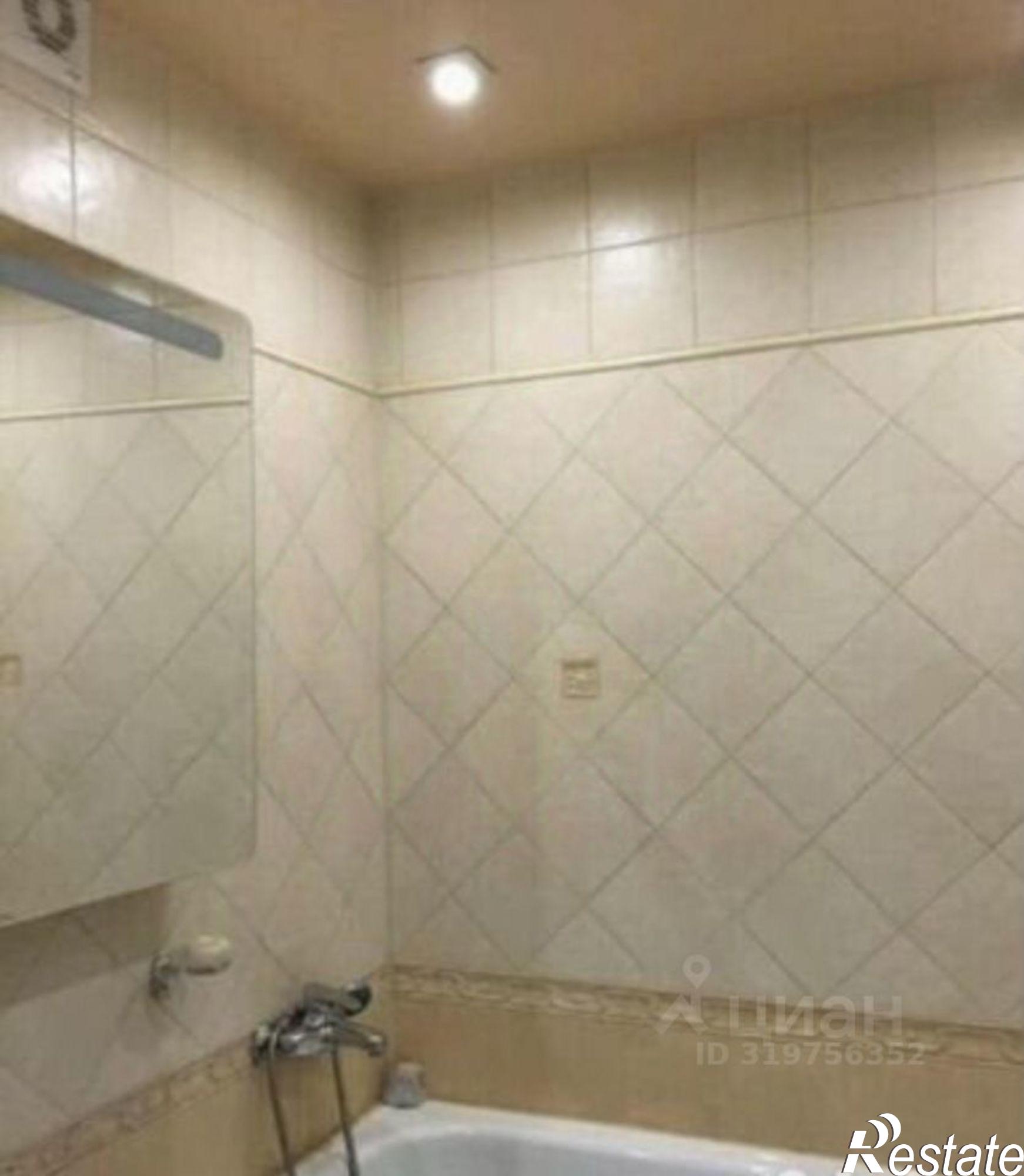 Сдать квартиру за 65 000 рублей на Ялтинская улица, 10