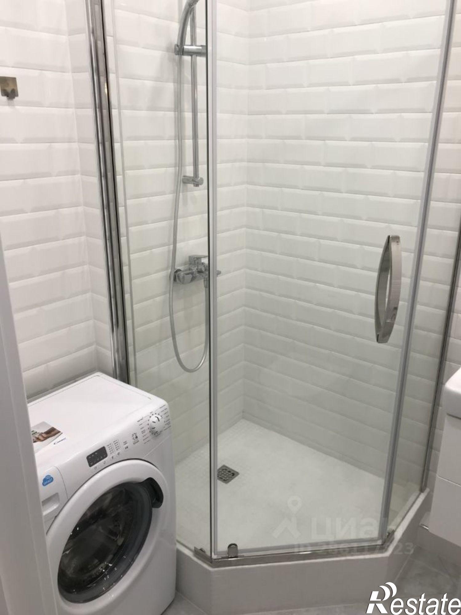 Сдать квартиру за 50 000 рублей на Учительская улица, 33