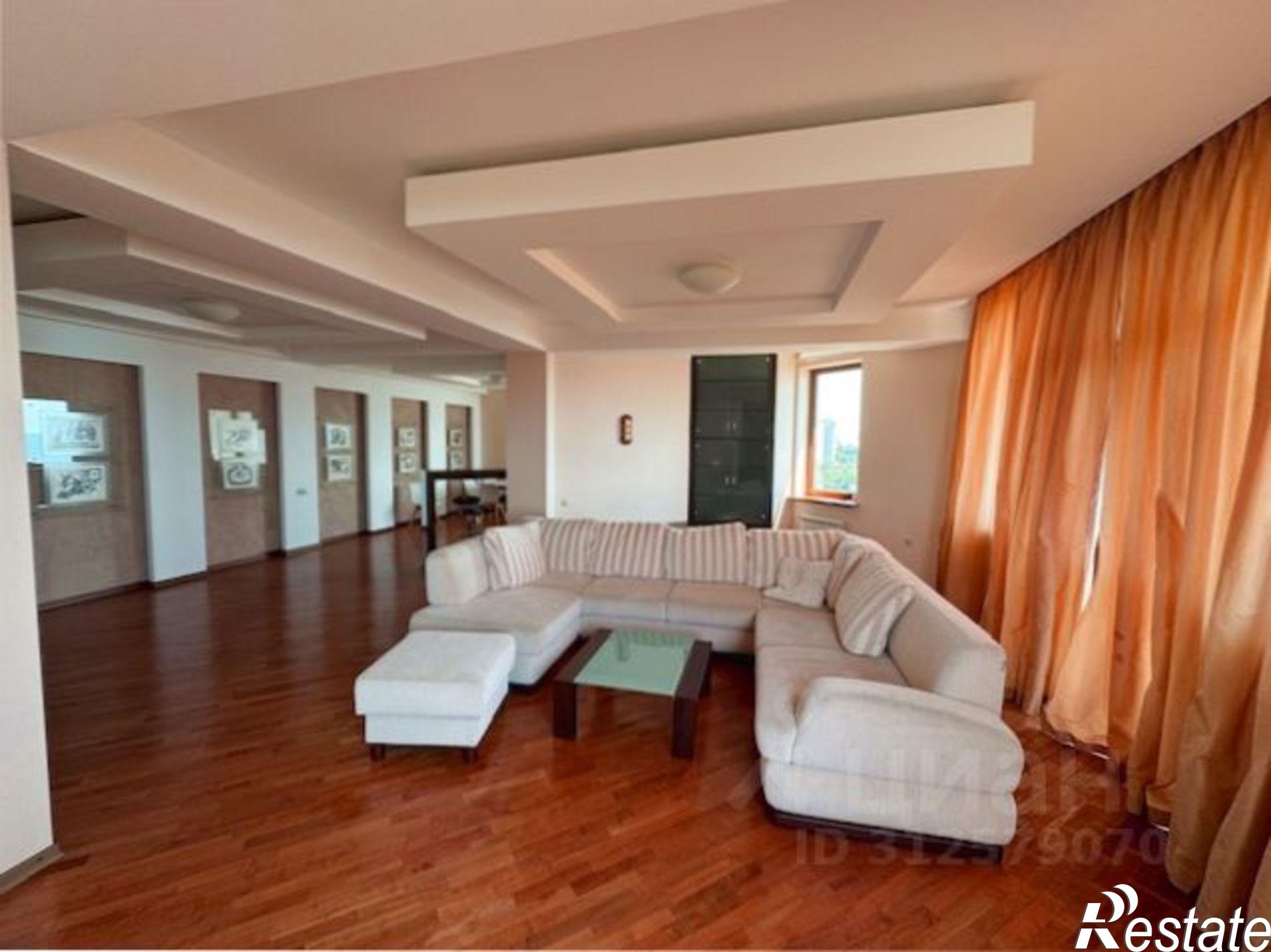 Купить квартиру за 27 000 000 рублей на Курортный пр-кт, 90Б