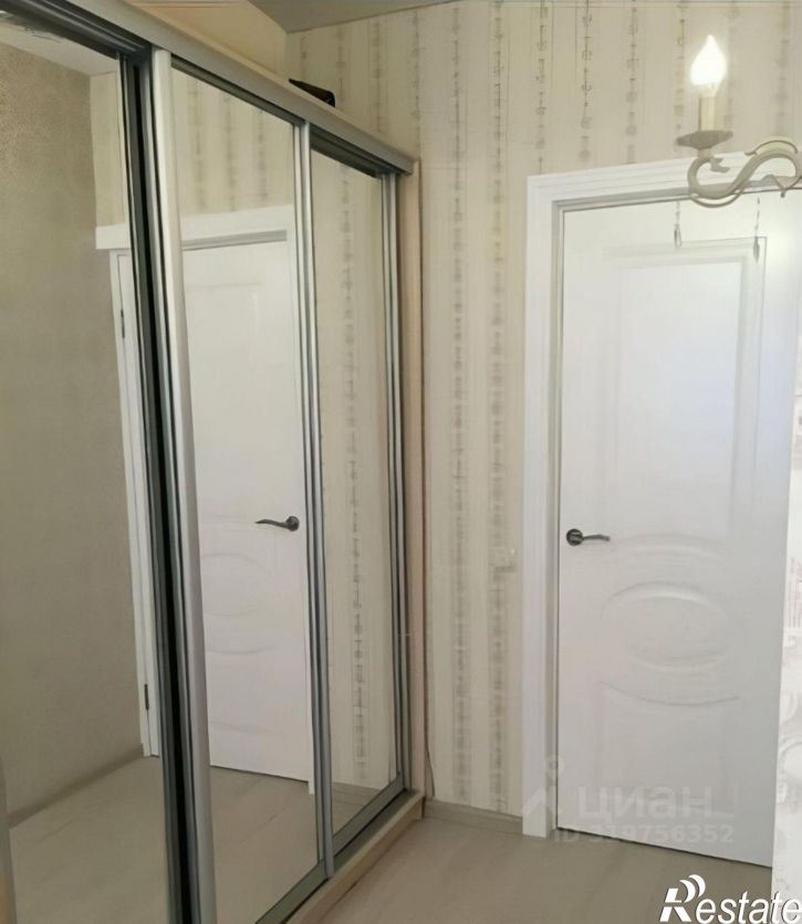 3-комн квартира Ялтинская улица, 10,  д. 10