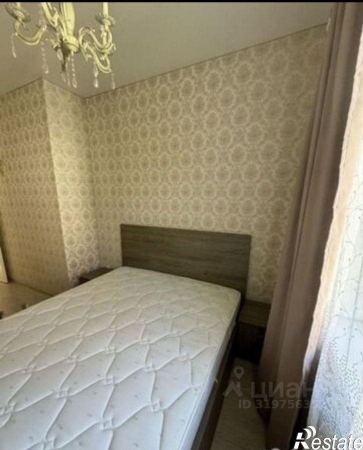 3-комн квартира Ялтинская улица, 10,  д. 10