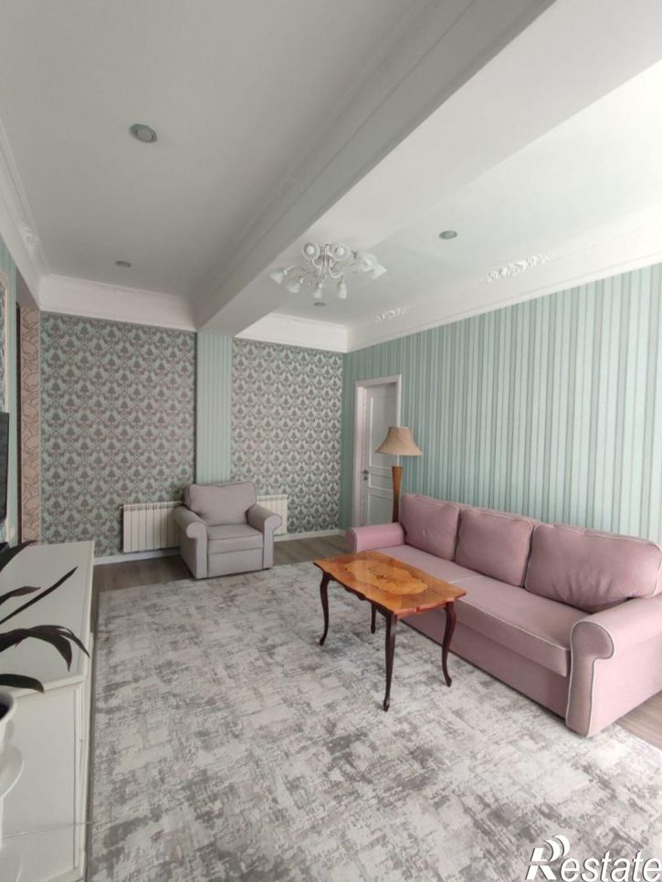 3-комн квартира улица Бытха, 8Ж,  д. 8Ж