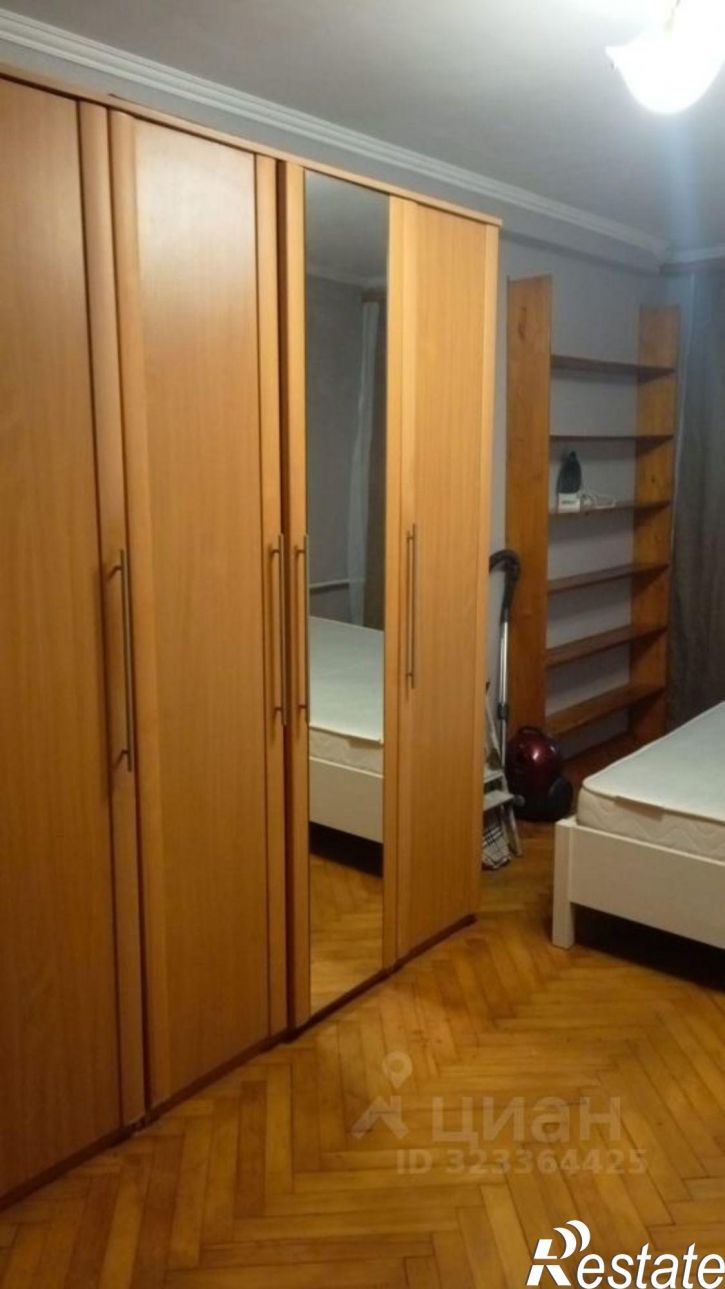 2-комн квартира улица Цюрупы, 10,  д. 10