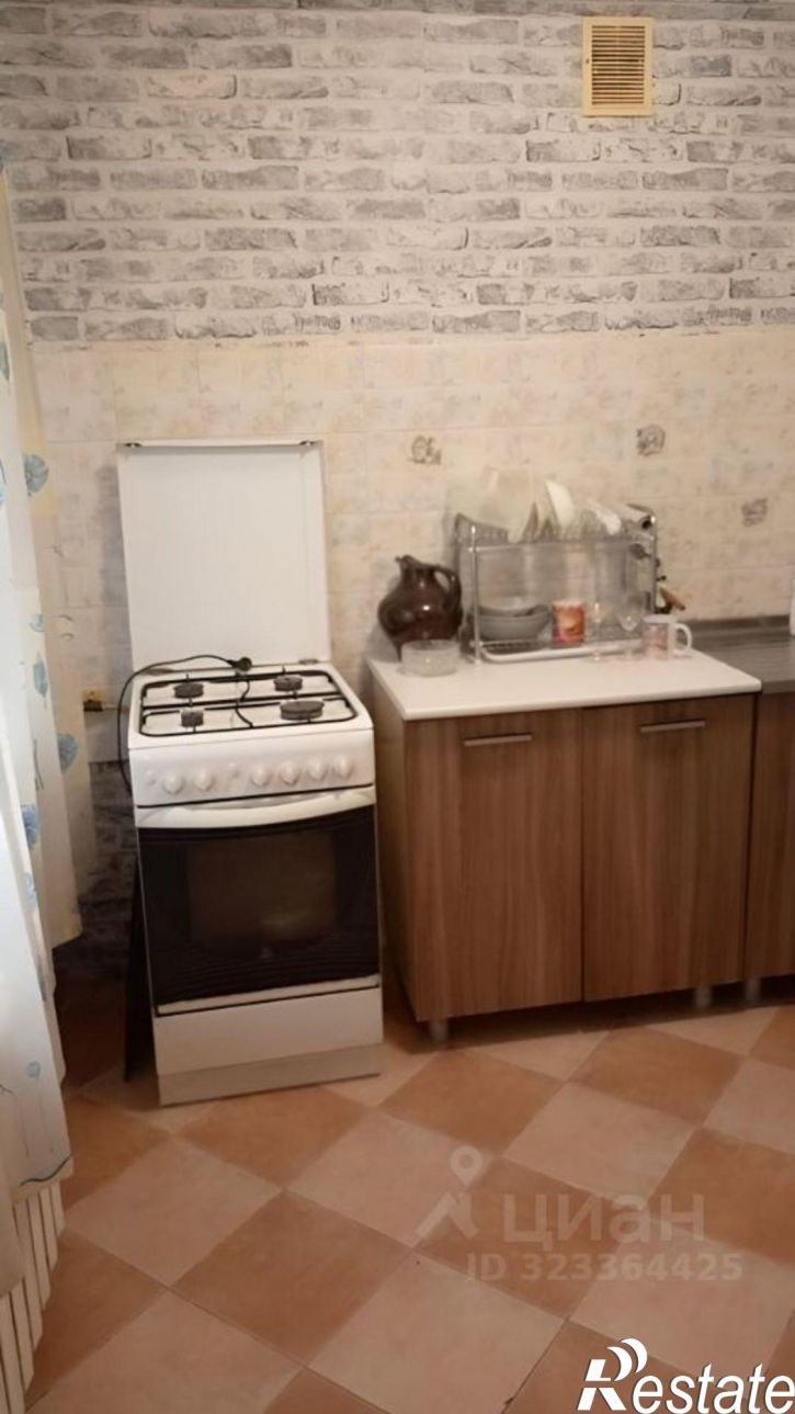 2-комн квартира улица Цюрупы, 10,  д. 10