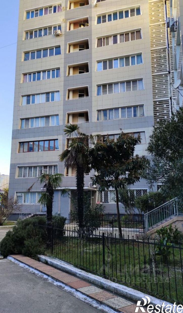 3-комн квартира улица Конституции СССР, 16,  д. 16