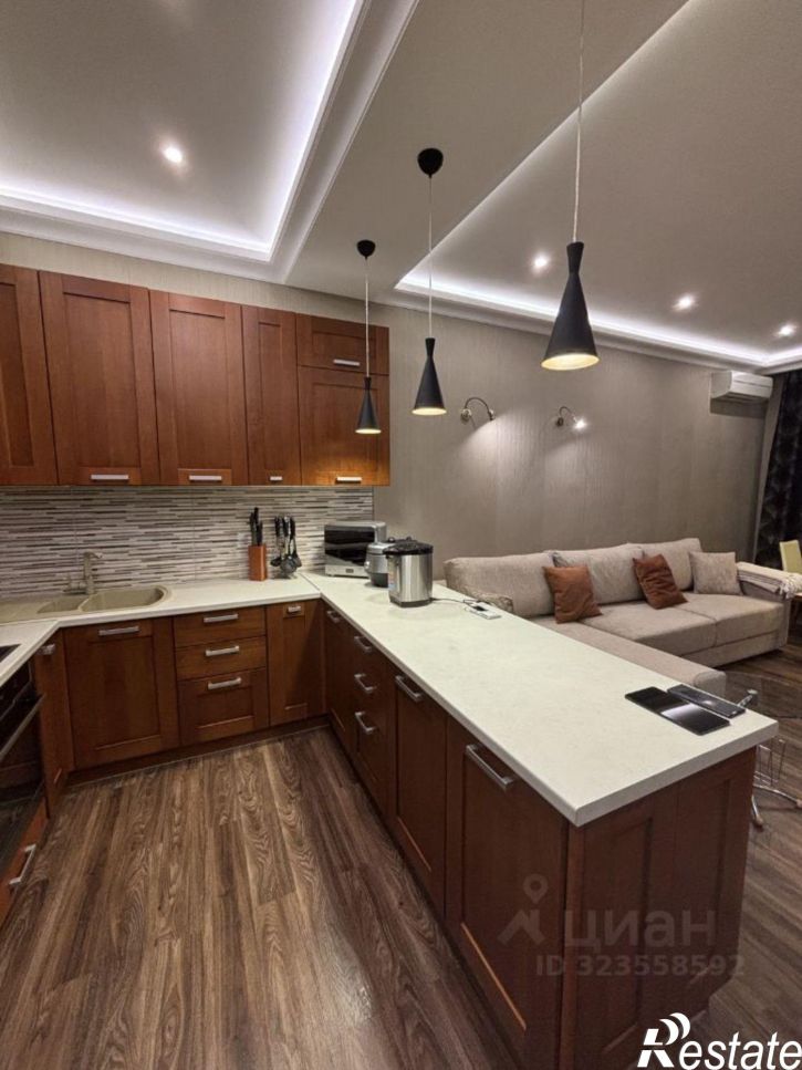 3-комн квартира Гагринская улица, 10,  д. 10